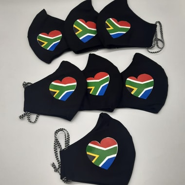 Maßgefertigte Mundschutzmasken mit der Flagge von Südafrika