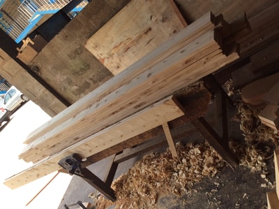 Maßangefertigtes Stockbett aus Zypressenholz