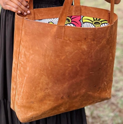 custom made feminin leather tote bag