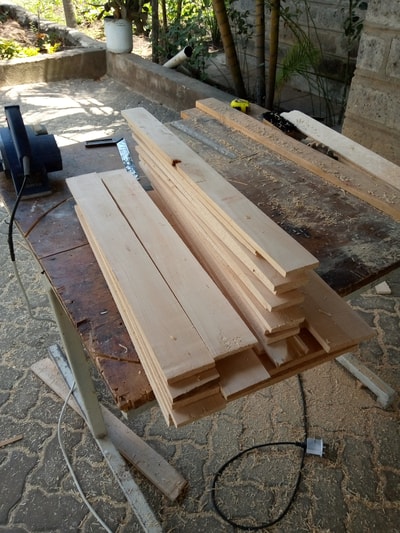 maßgefertigter Besteckkasten aus Holz B 40,5 T 49,6 H 6,75 waehrend der Massanfertigung