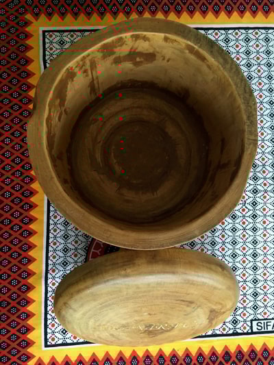 Handgefertigte Spardose aus Holz