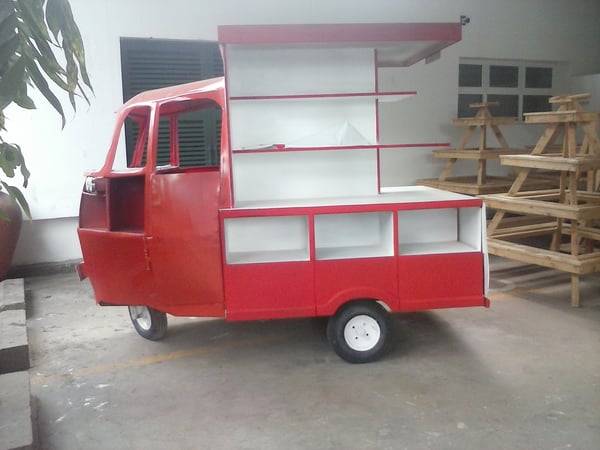 Tuktuk construction for exhibition purposes