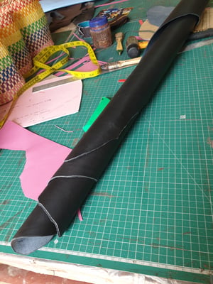Kleine schwarze Leder-Handtasche nach Maß - Design Ideen und Vorschläge vom Handwerker