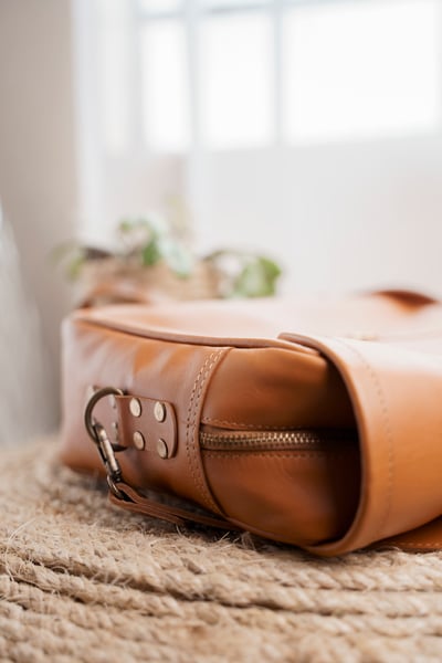 custom made anti-theft ladies handbag made from leather