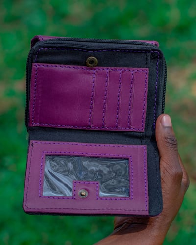 Custom-Made Wallet: Same Functions, New-Look!