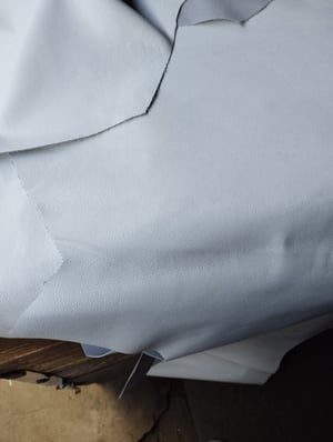 Weiße Lederhandtasche für A4 nach Maß - Design Ideen und Vorschläge vom Handwerker