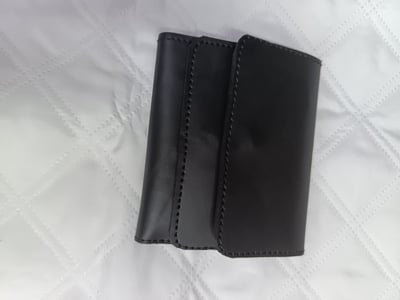 Maßangefertigte Geldtasche - Kopie meiner alten Geldtasche waehrend der Massanfertigung