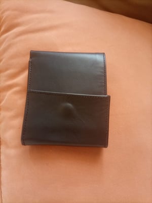 How to make a Custom-Made Leather Wallets With Coin Pocket – work in progress