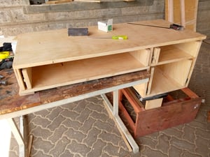 How to make a Custom Home Office Desk 107×42 cm – work in progress