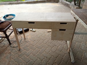 How to make a Custom Home Office Desk 107×42 cm – work in progress