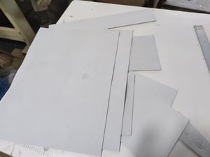 Wie man Weiße Lederhandtasche für A4 nach Maß herstellt – Arbeitsschritte