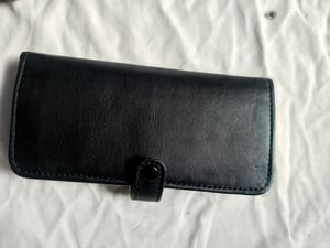 Wie man Brieftasche mit Münzfach für 12 Karten nach Maß herstellt – Arbeitsschritte