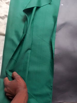 Wie man Maßgefertigte Geldbörse 20×10 cm mit Münzfach herstellt – Arbeitsschritte