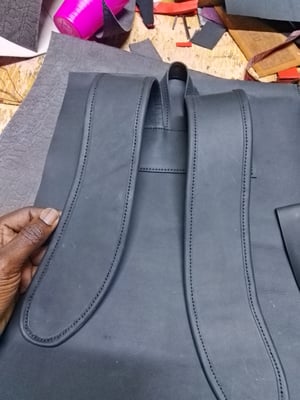 Wie man Maßgefertigter Bundeswehr-Jägerrucksack herstellt – Arbeitsschritte