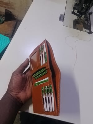 How to make a Custom Leather Wallet for 11 Cards – work in progress