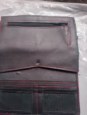 Wie man Maßgefertigte Geldbörse 20×10 cm mit Münzfach herstellt – Arbeitsschritte