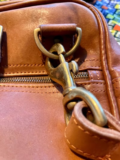 Maßgefertigte Notebook Tasche aus echtem Leder
