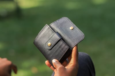 Custom-Made Wallet with Compartments for four notes
