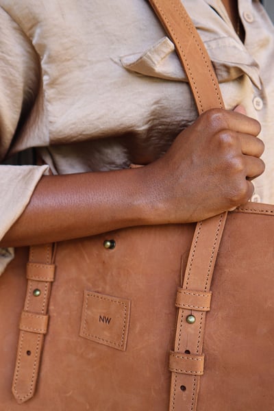 Braune Ledertasche nach Maß