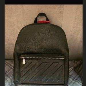 Kleiner schwarzer Lederrucksack nach Maß - Design Ideen und Vorschläge vom Handwerker