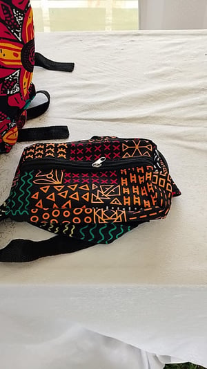 Wie man Sportbeutel-Rucksack mit Ankara-Patch nach Maß herstellt – Arbeitsschritte