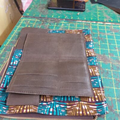 Custom made wallet within custom made realization