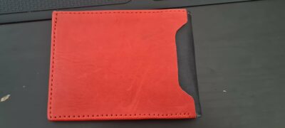 Maßgefertigtes schwarz-rotes Portemonnaie  Fotos vom Kunden