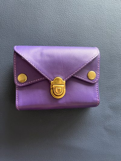 Custom-Made Purse: Unique Design & Embroidery within custom made realization