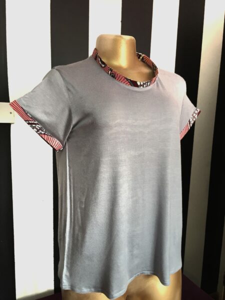 T-shirt(s) - light grey, with contrasting colors
