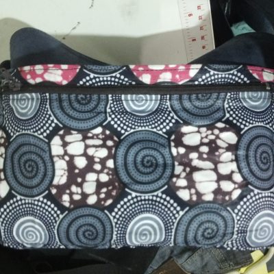Custom made handbag within custom made realization