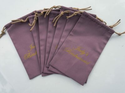 7 kleine Kordelzugtaschen aus Baumwolle