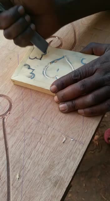 Jewellery box made of Jacaranda wood within custom made realization